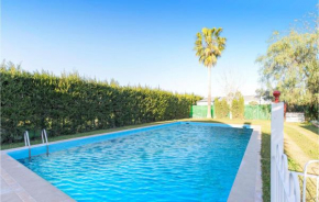 Beautiful home in Los Palacios w/ Outdoor swimming pool, Outdoor swimming pool and 3 Bedrooms, Los Palacios Y Villafranca